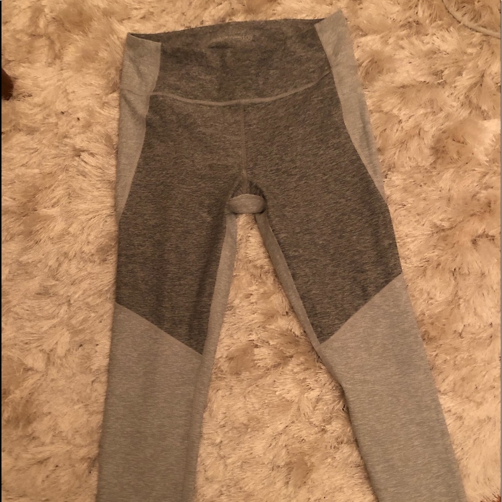 3/4 Two-Tone Leggings!!